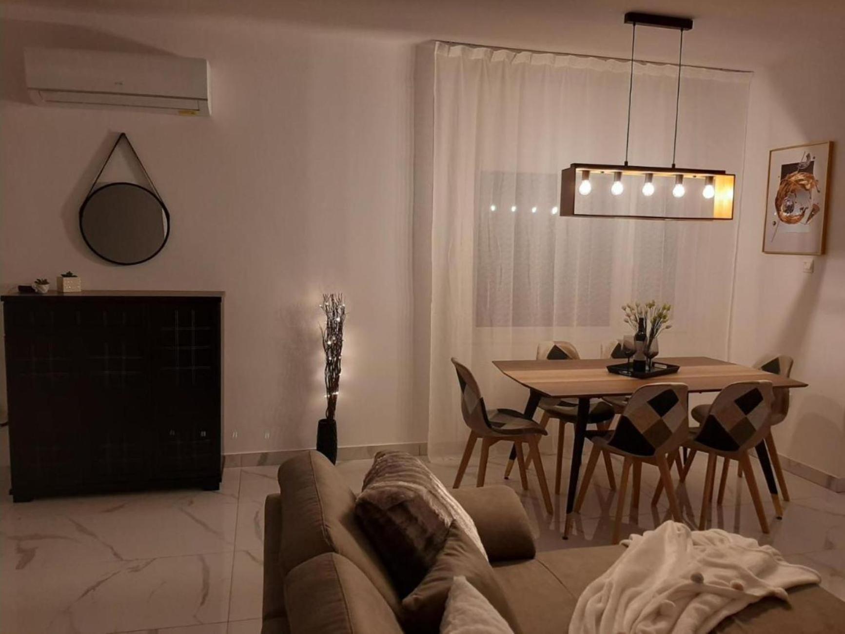 H&O Boulevard Breeze Apartment! Paphos Exterior foto